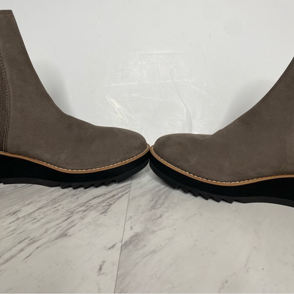 Eileen Fisher Lilou Gray Nubuck Wedge Bootie 11 - Picture 6 of 14